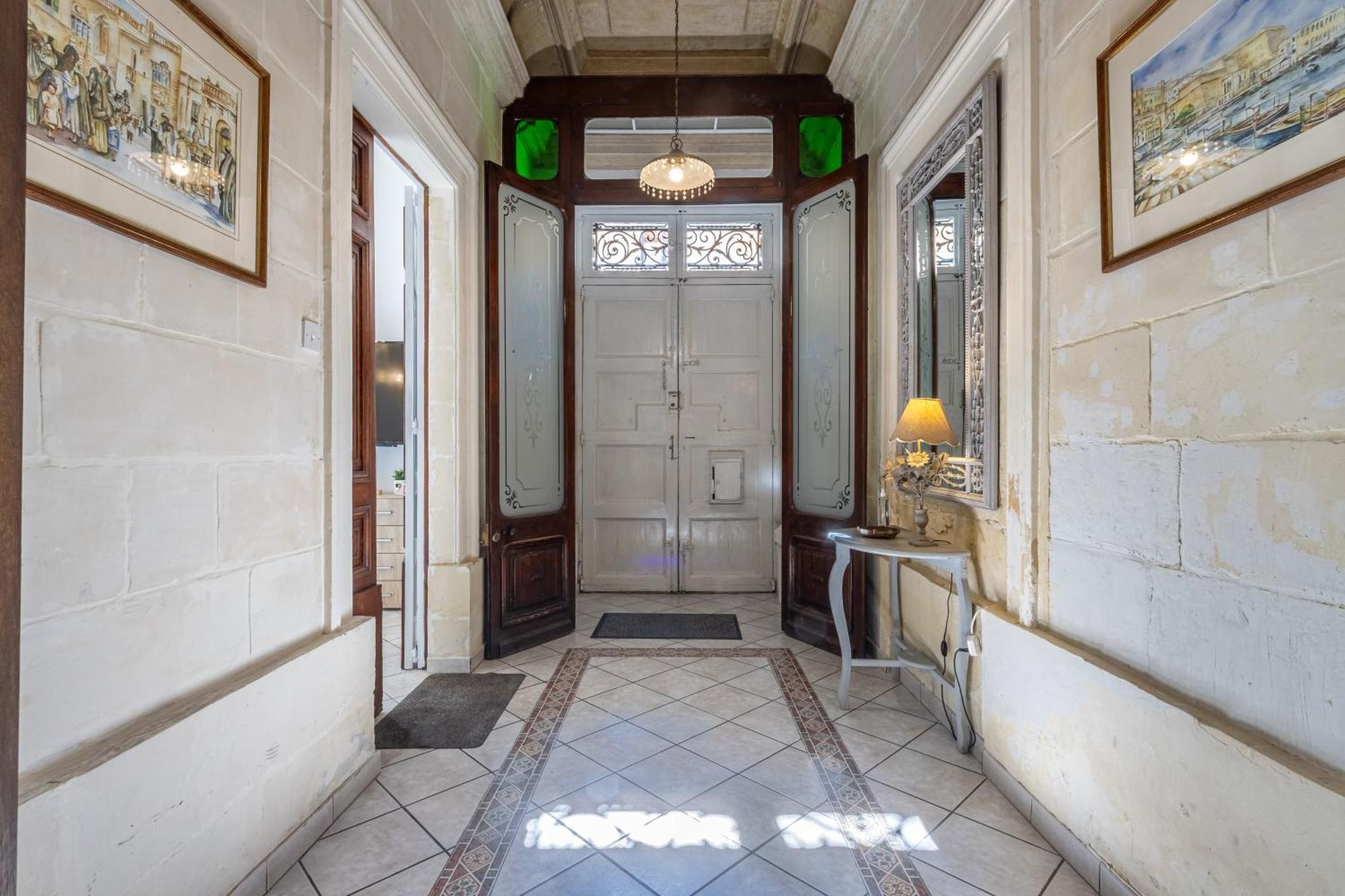 Cozy Carisma Lodging - Central, New And Independent Studio Apartment Sliema Buitenkant foto